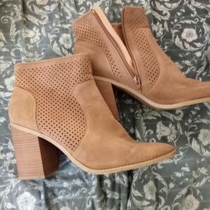 Universal Threads Ankle Boots Size 11